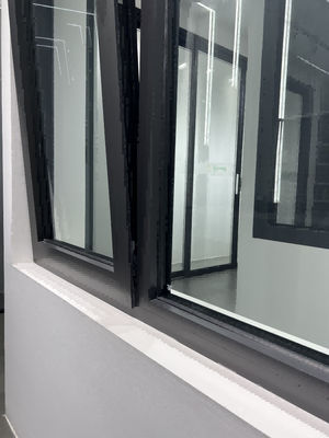 Janela de alumínio curvado de grau aberto Branco / preto até 12 mm tela de fibra de vidro